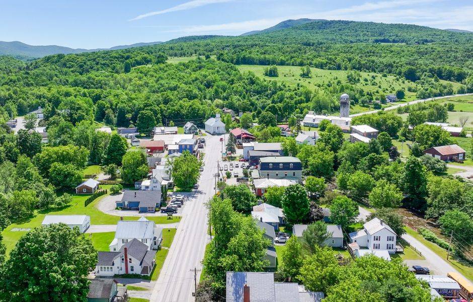 Montgomery Vermont 23 Untitled design 2024 07 30T132007.826