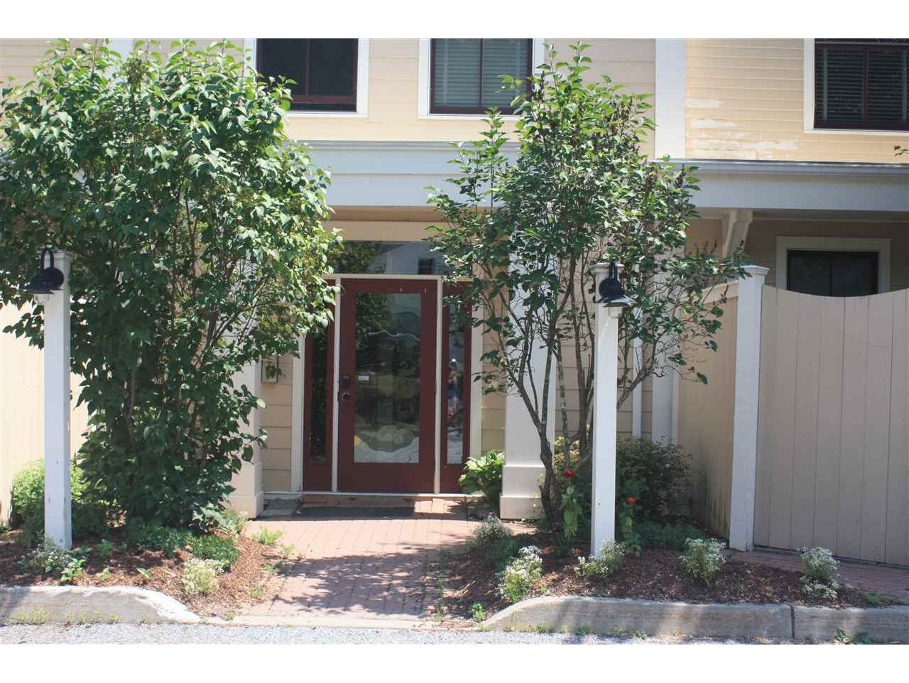  162 South Main Street, Unit 2A