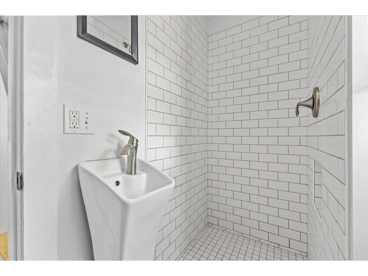 Custom Remodeled 3/4 bath in Apt 2