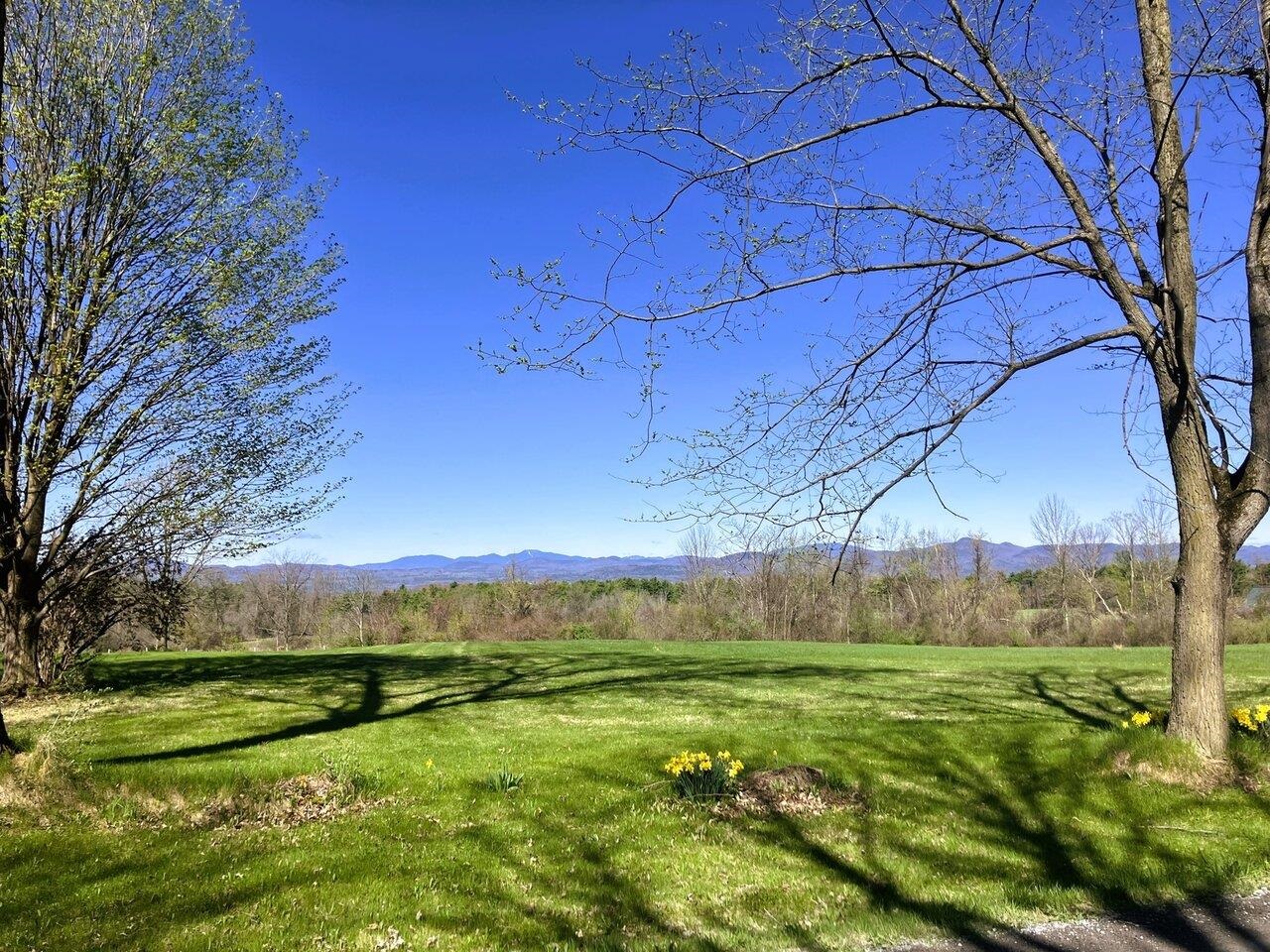 26-acre parcel w/mountain view