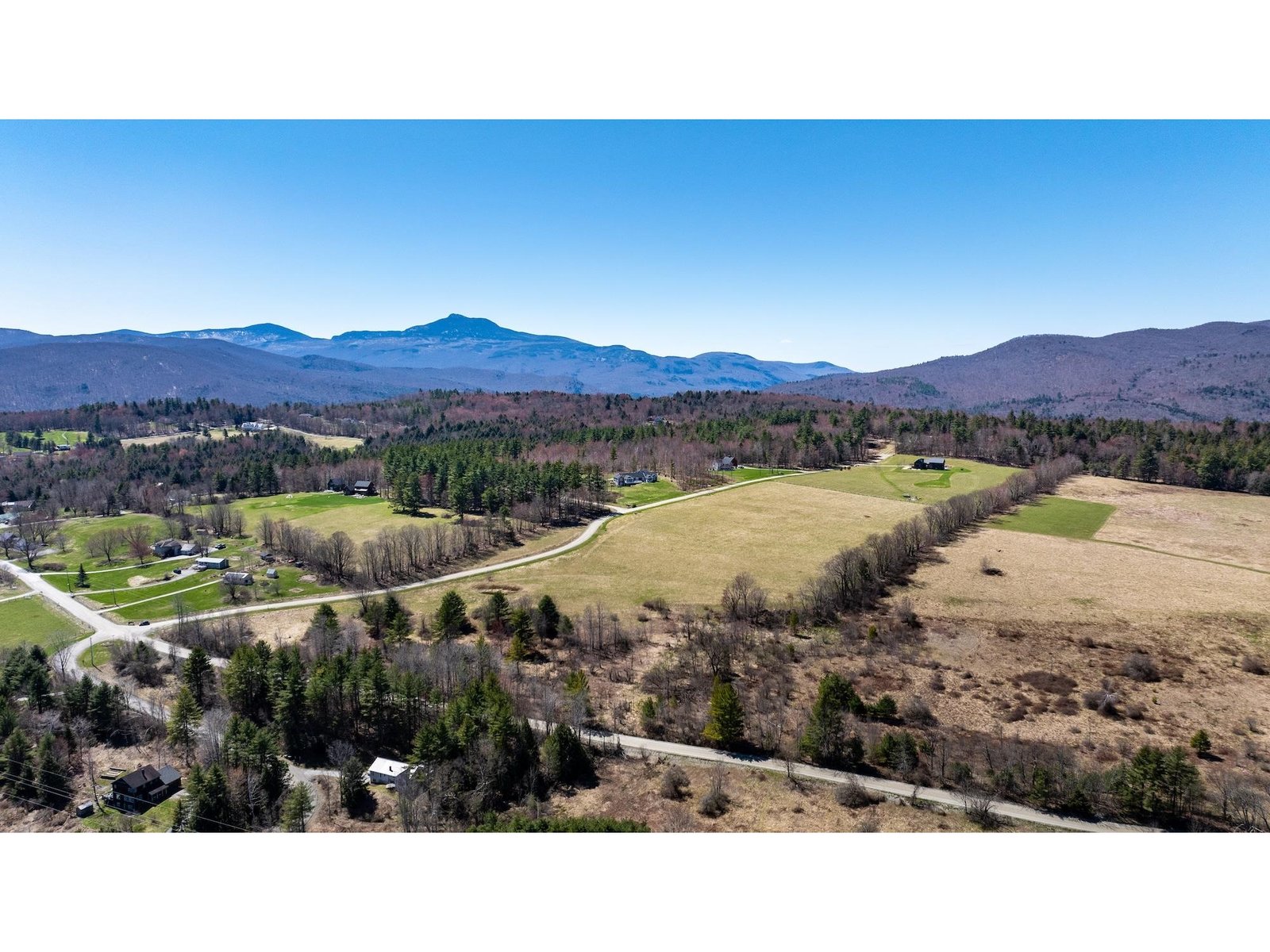 00 Collina Drive