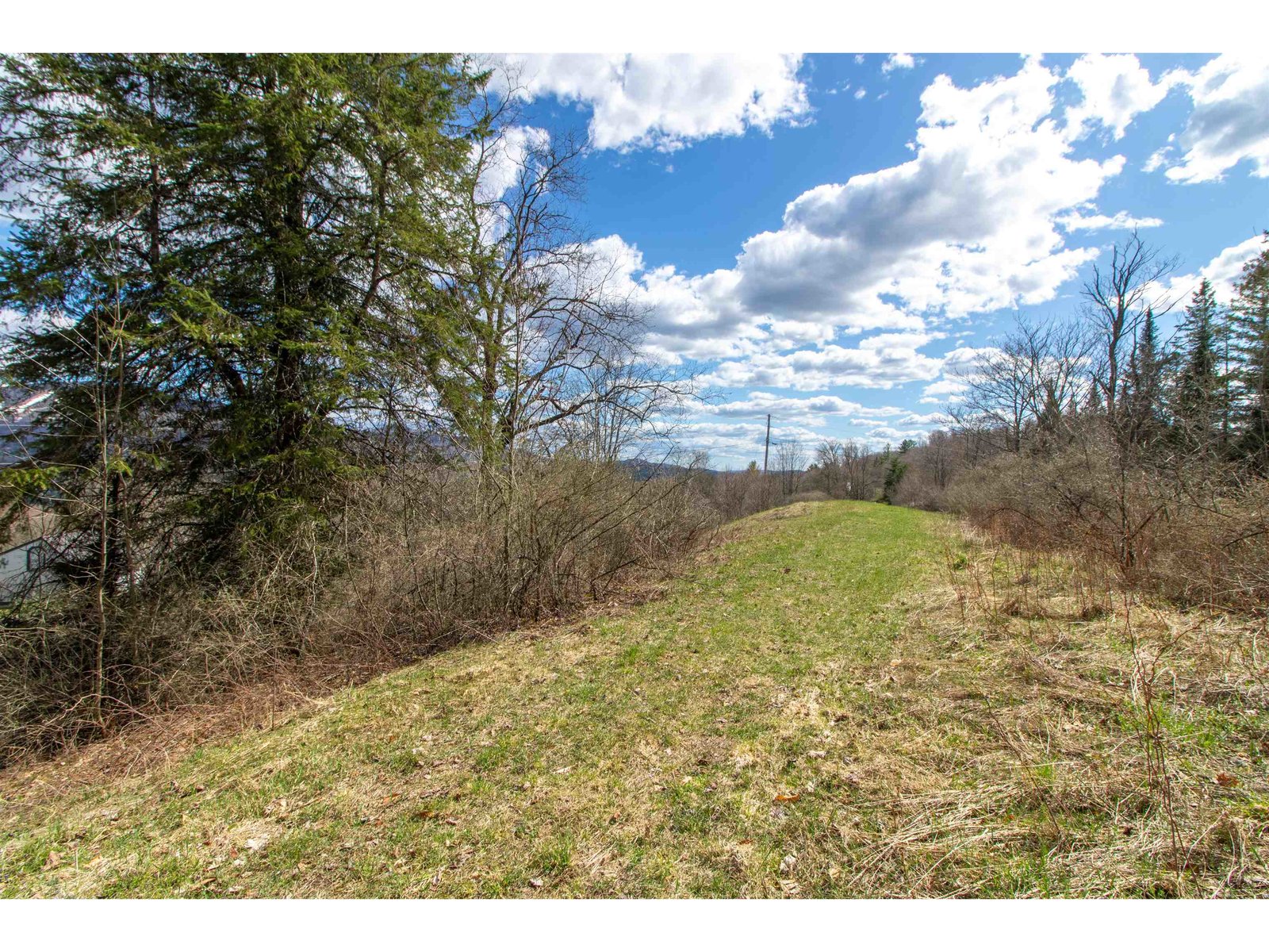 00 Darling Hill Road