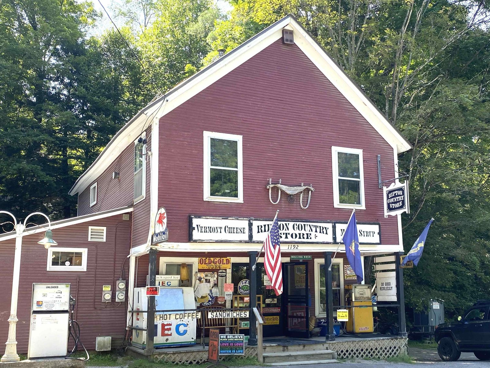 Ripton Country Store