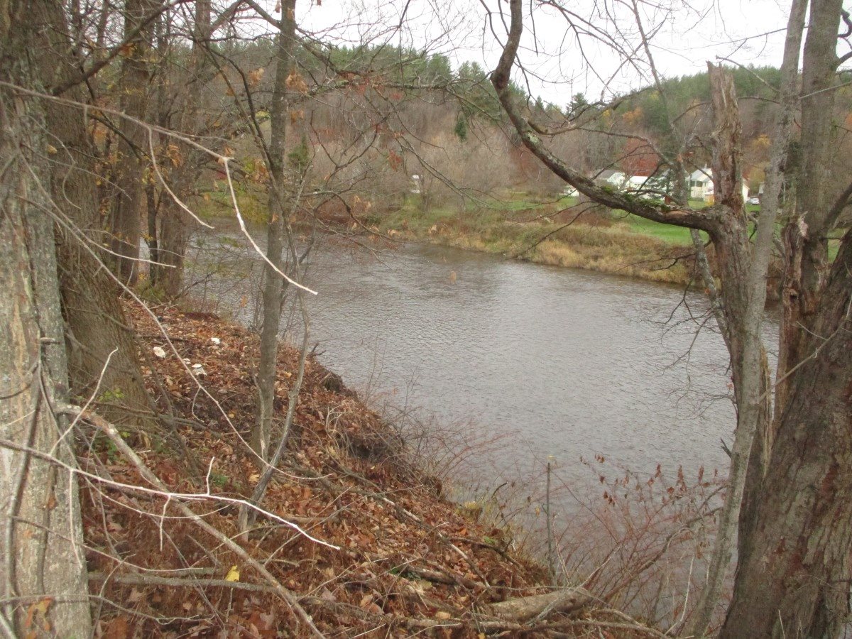 000 West River Road