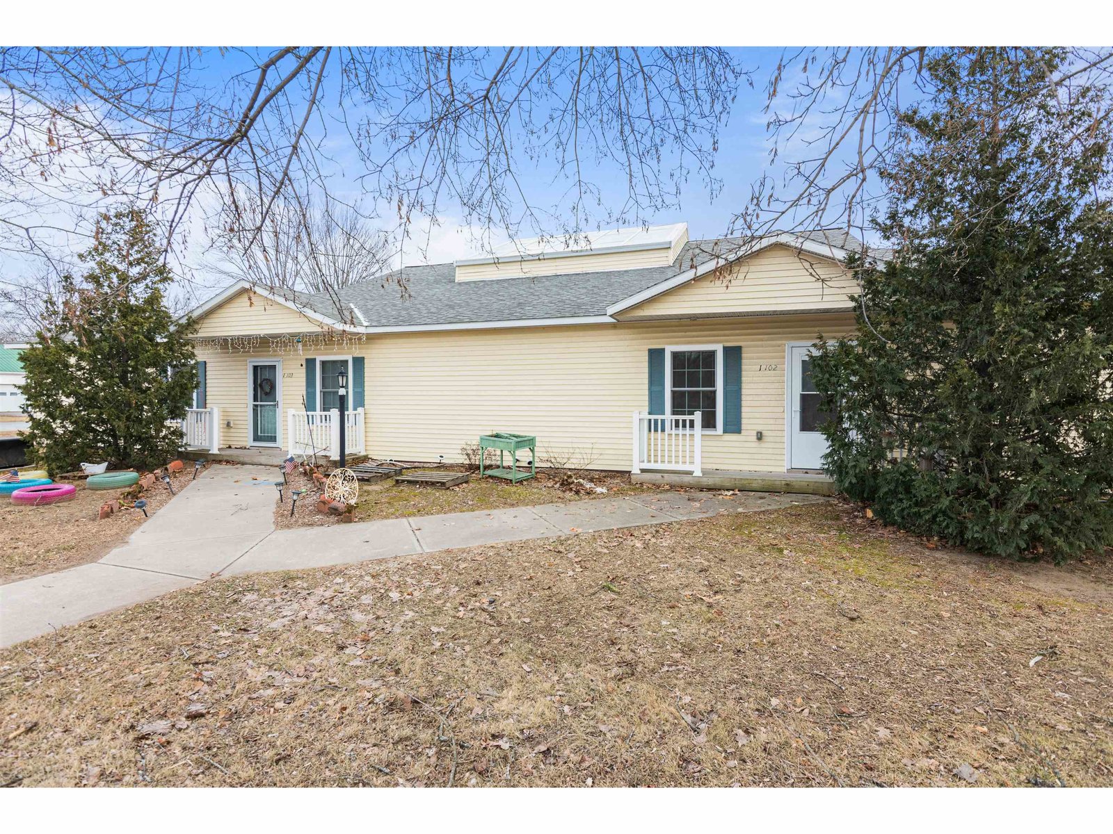 1 Atrium Way, Unit 102