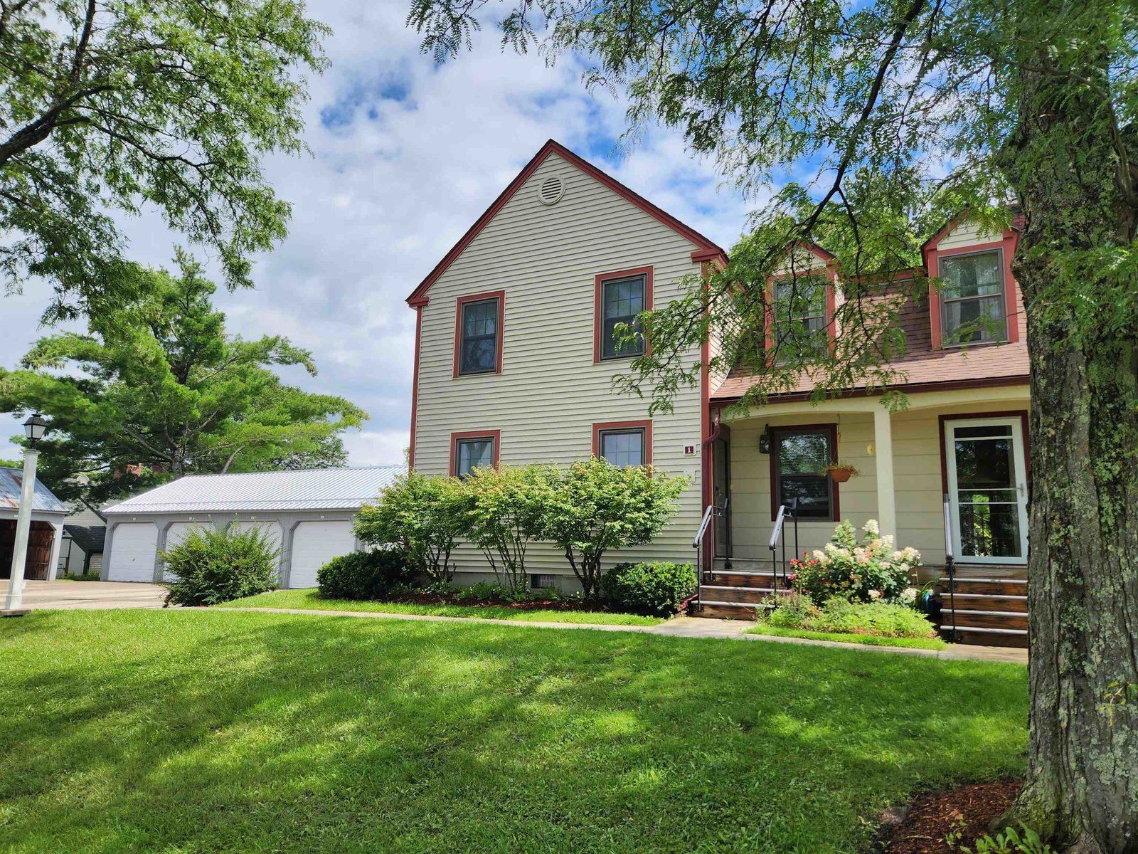 1 Evergreen Lane