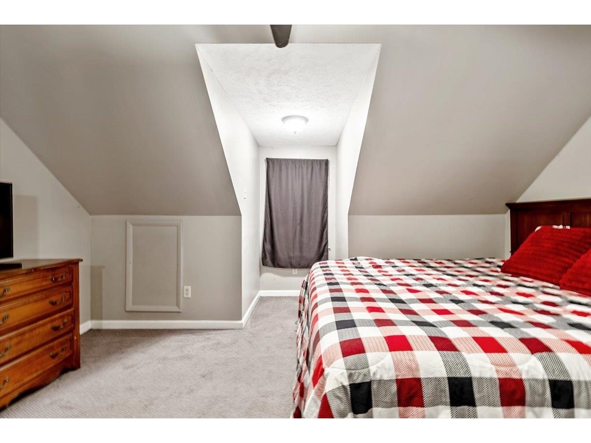1 Glen Ridge Lane