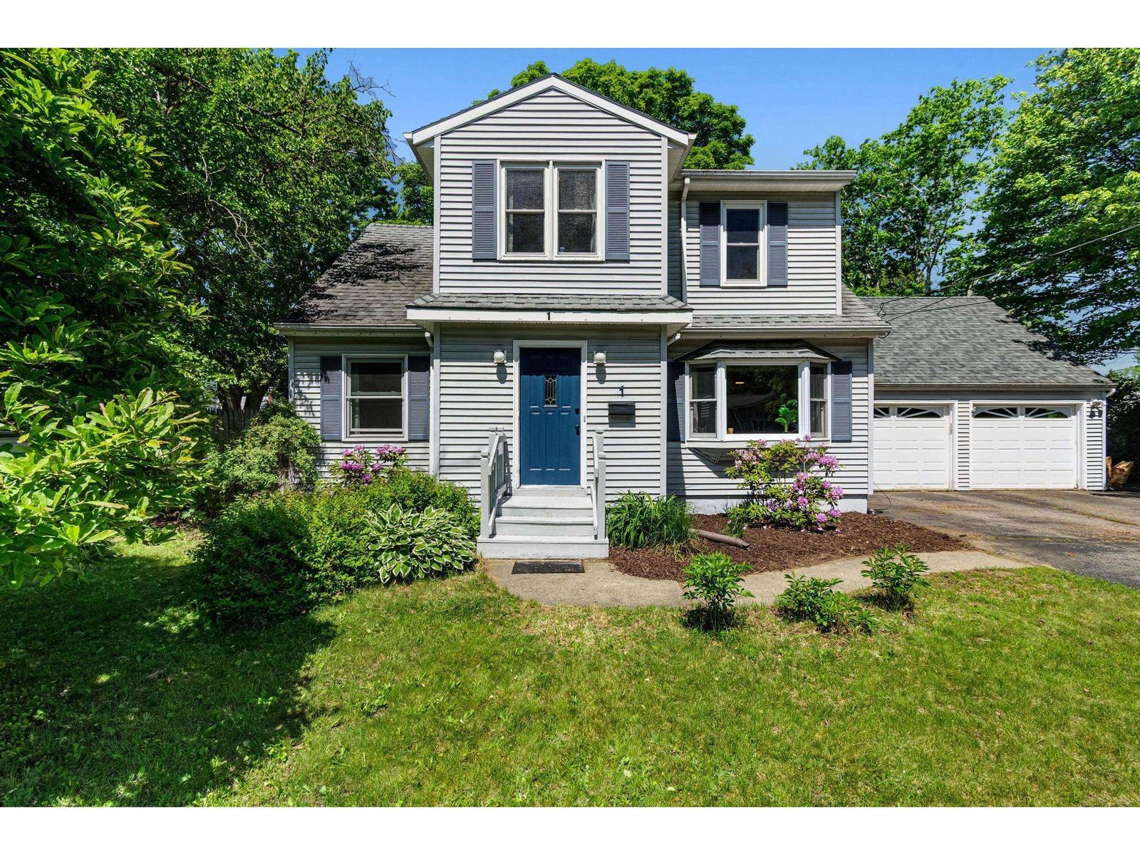 1 Hiawatha Avenue