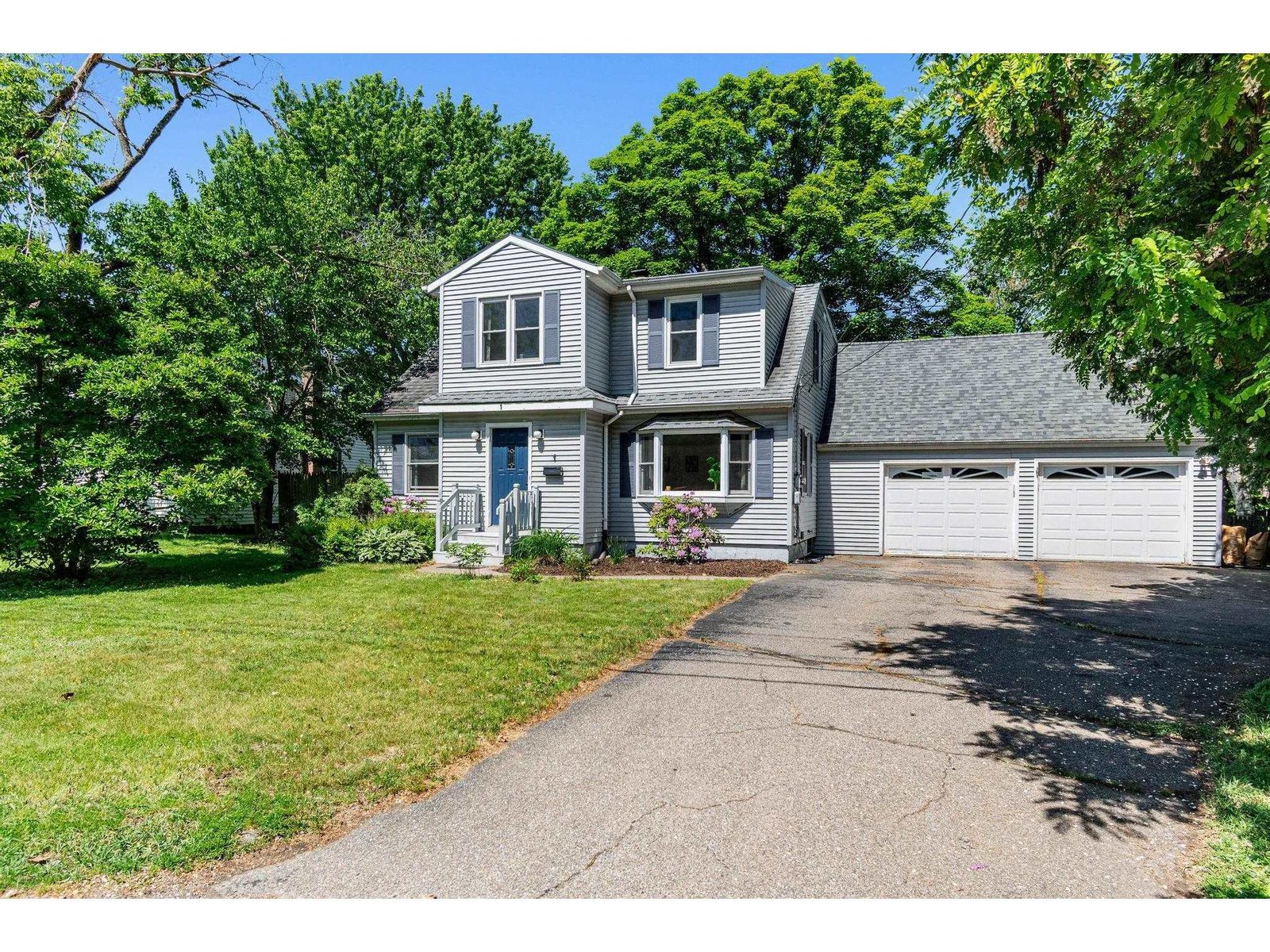 1 Hiawatha Avenue