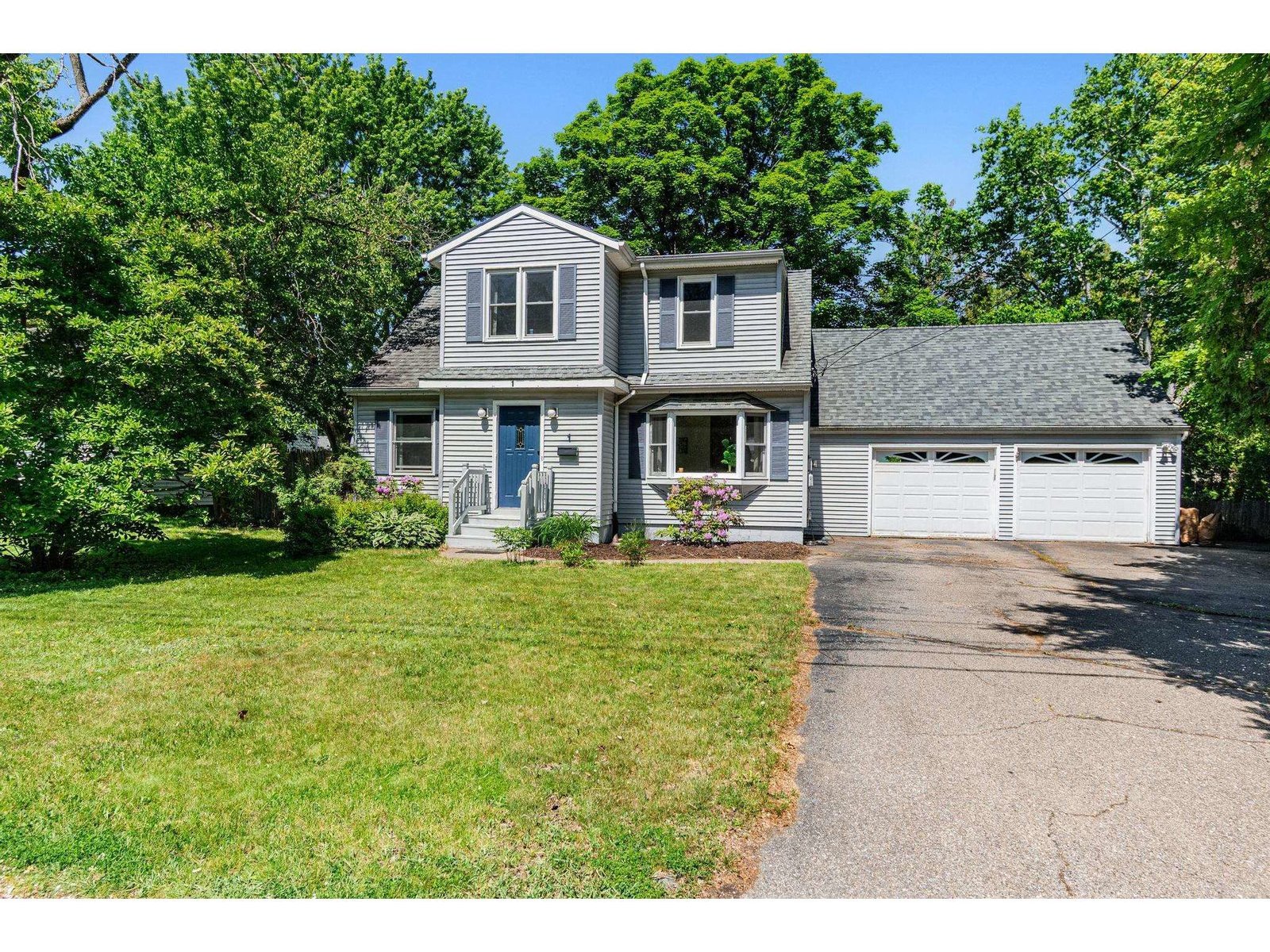 1 Hiawatha Avenue
