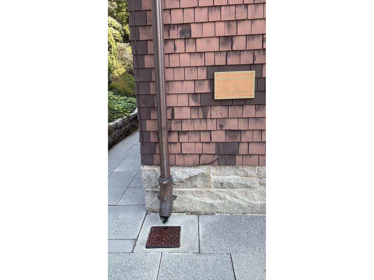 1 Hopkins Street