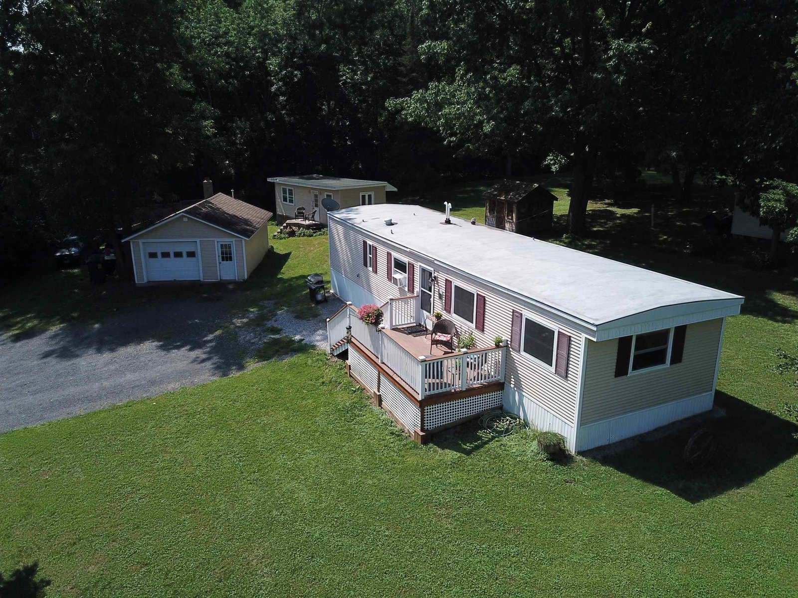 1 Lakeshore Boulevard