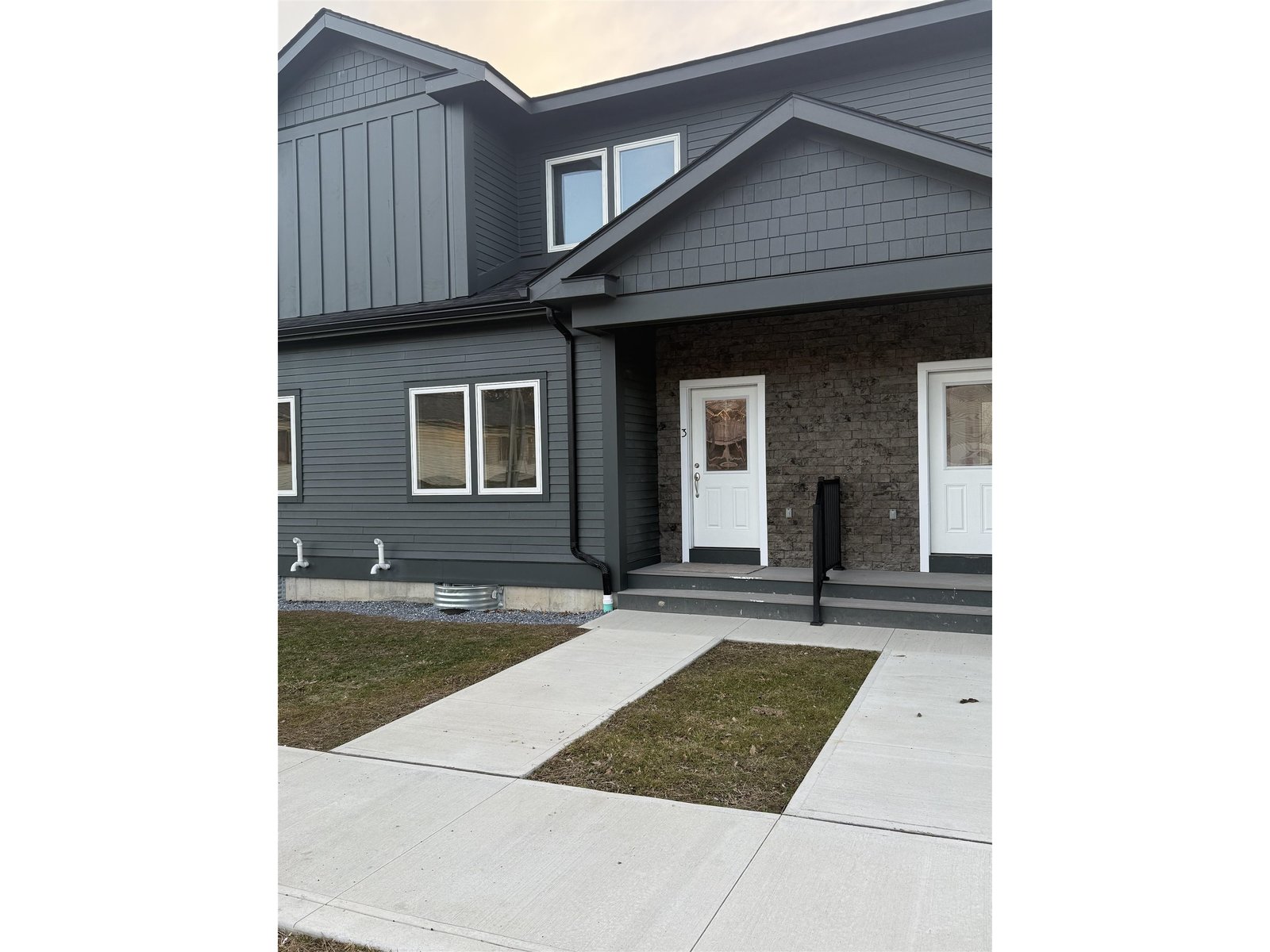 1 West Main Street, Unit 3