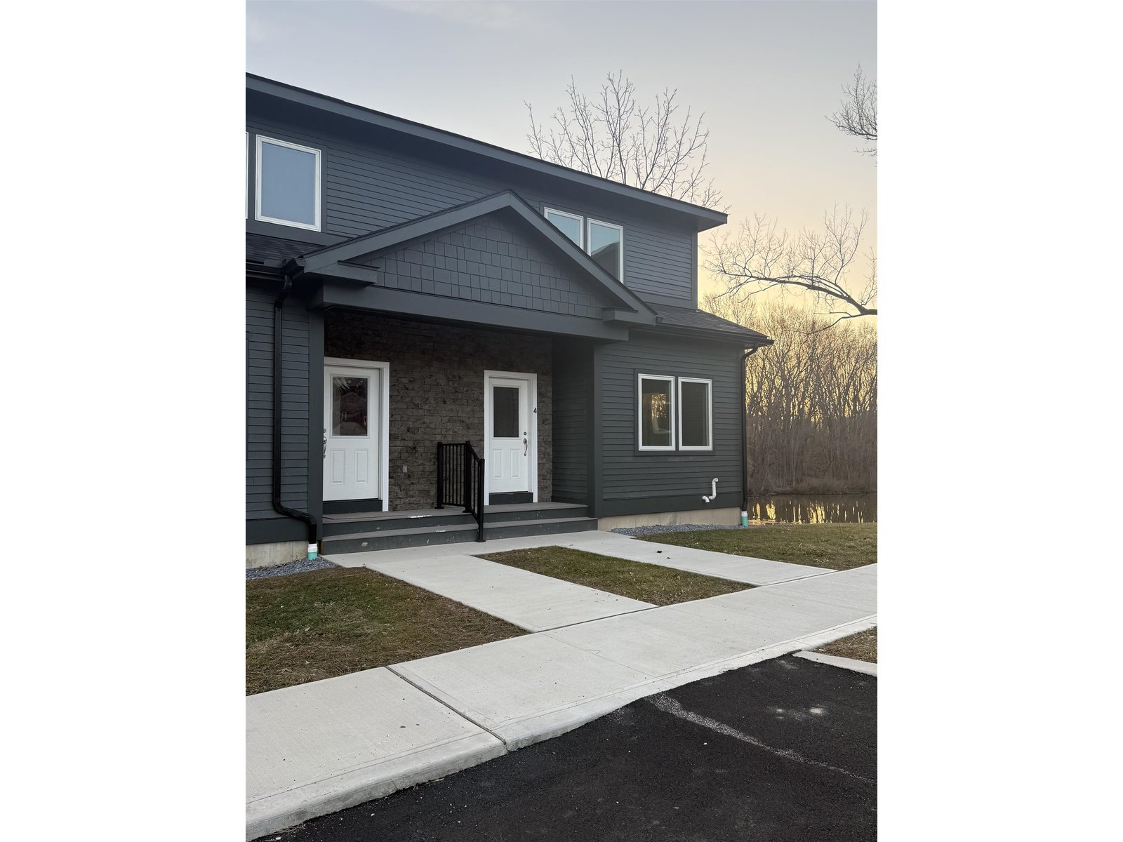 1 West Main Street, Unit 3