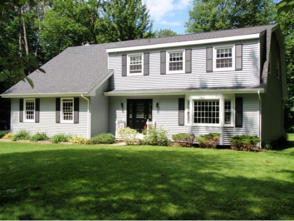 10 Creek Road