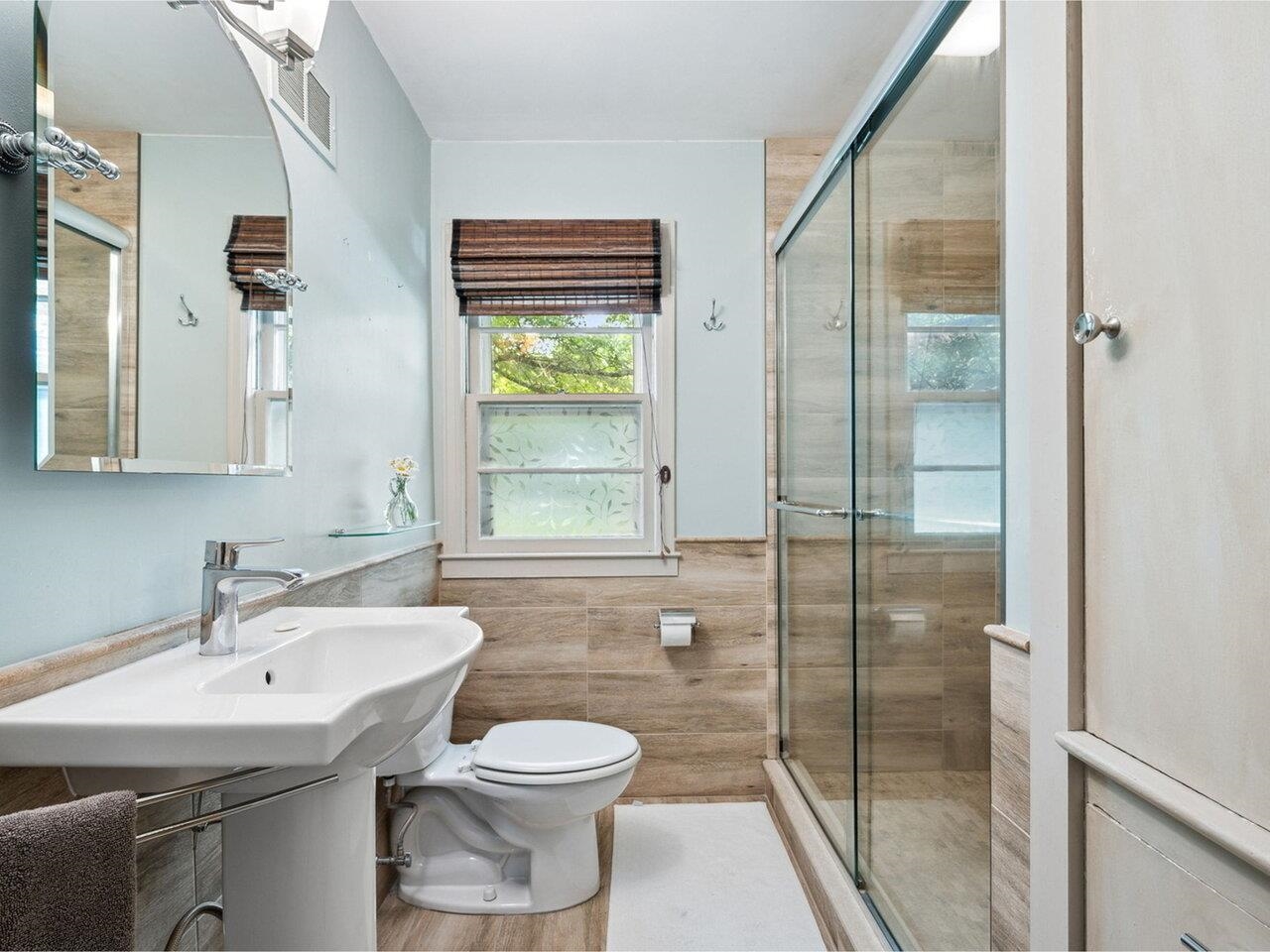 Upstairs Bathroom