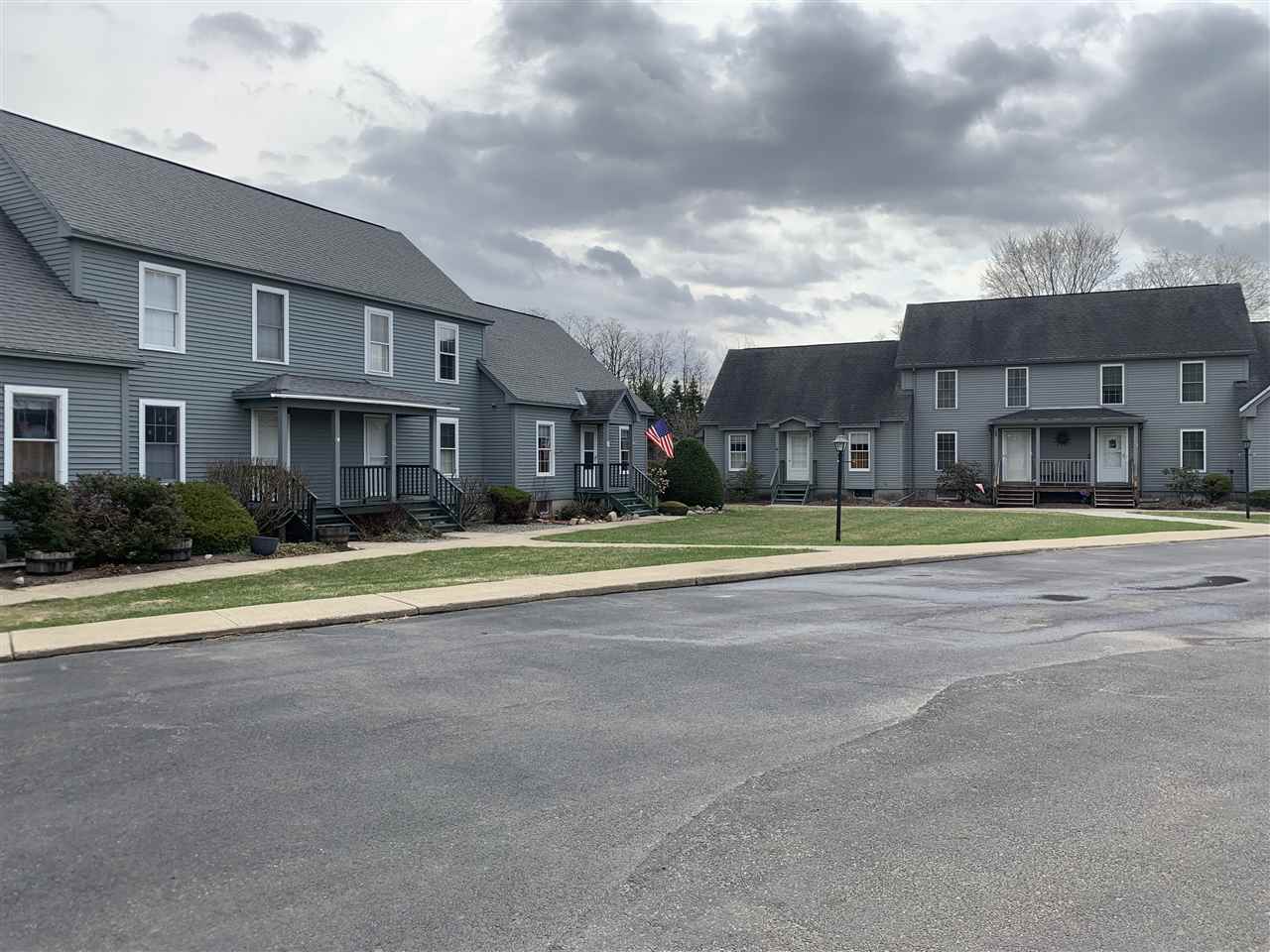 10 D Country Commons