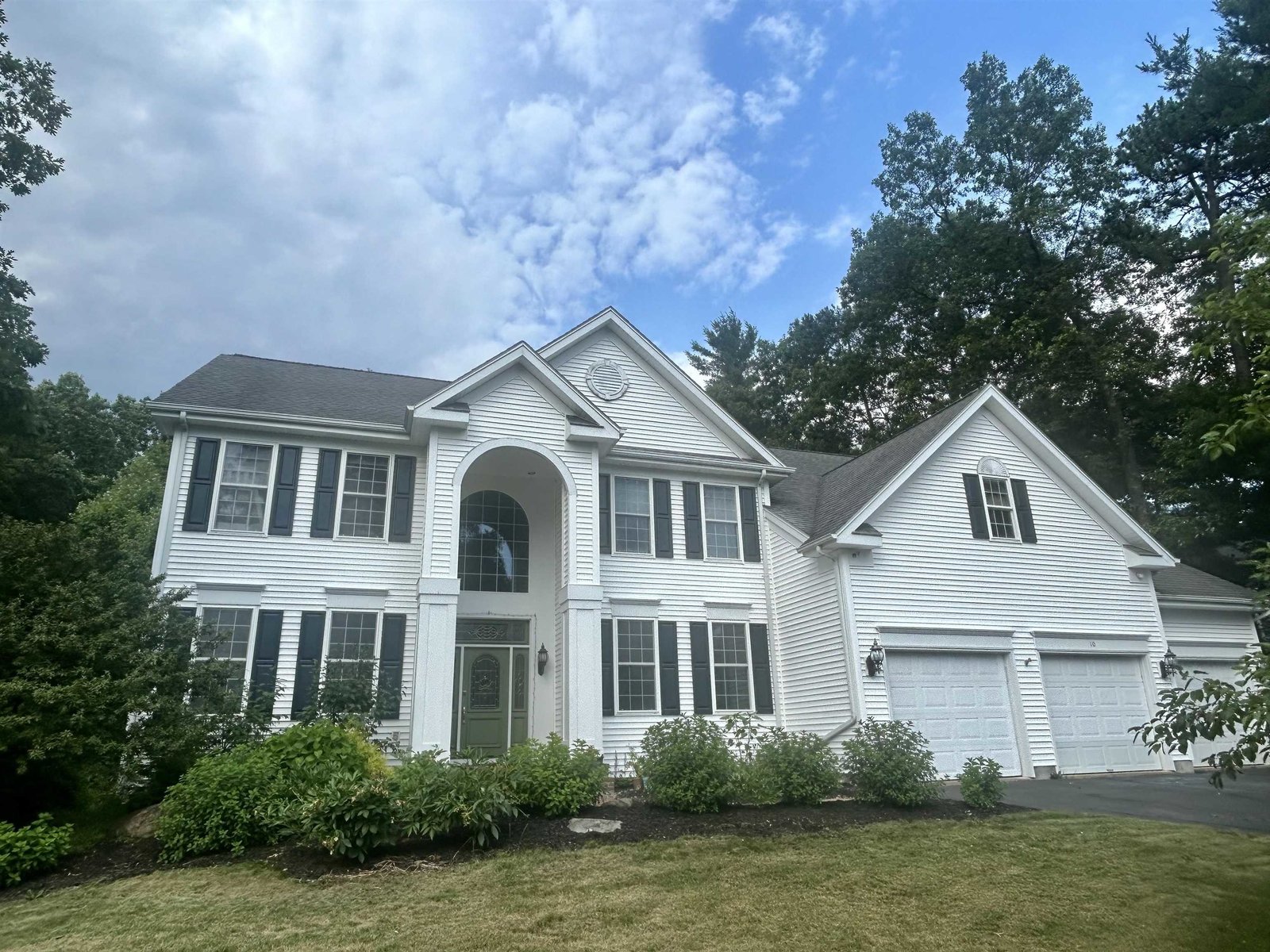 10 Debra Drive