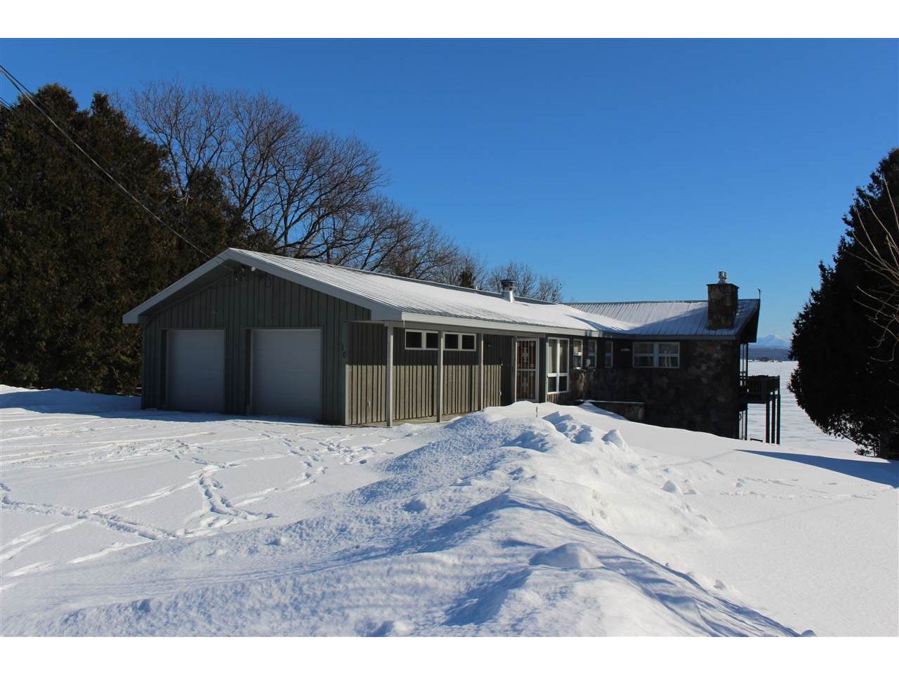 10 East Shore South Road