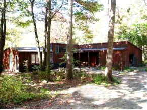 10 Fern Hollow