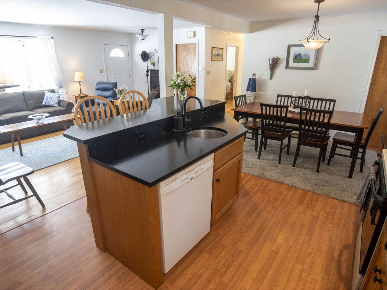 Includes a Second Sink
