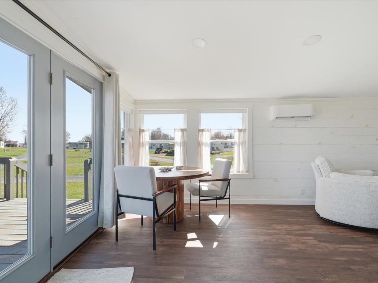 Lovely natural light!