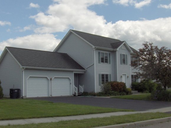10 Hawthorn Cir