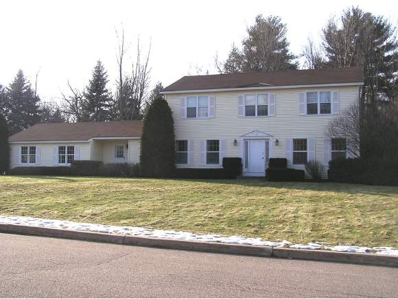 10 Heritage Ln