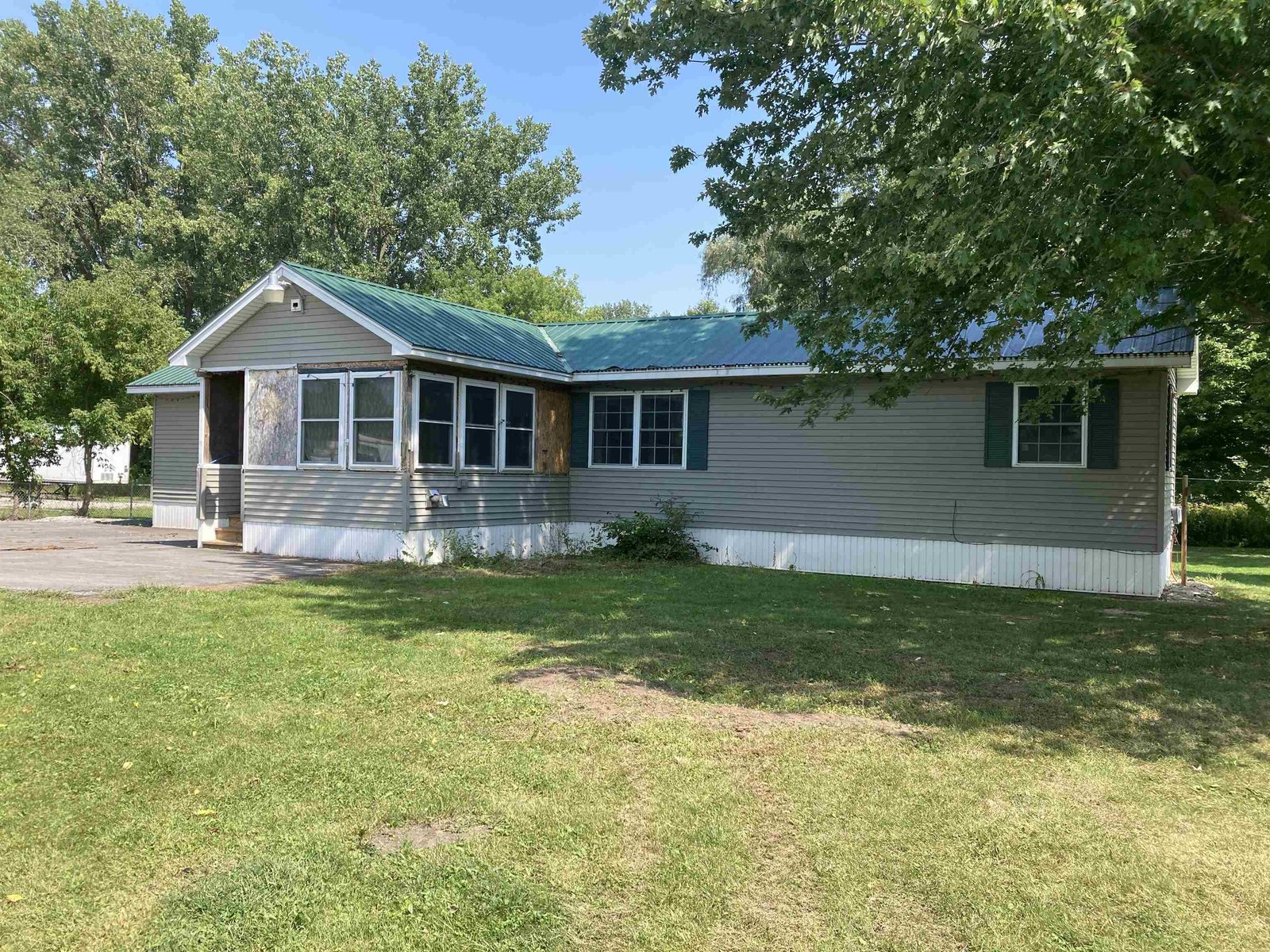 10 Jonergin Drive