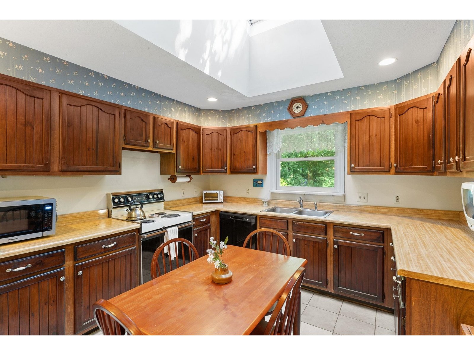 10 Logwood Circle
