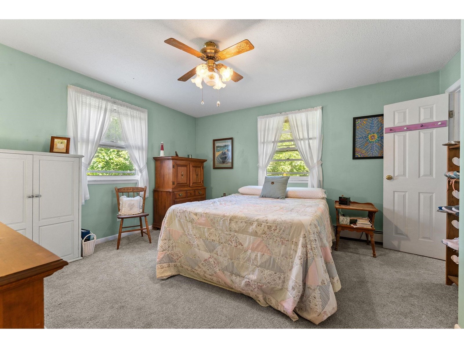 10 Logwood Circle
