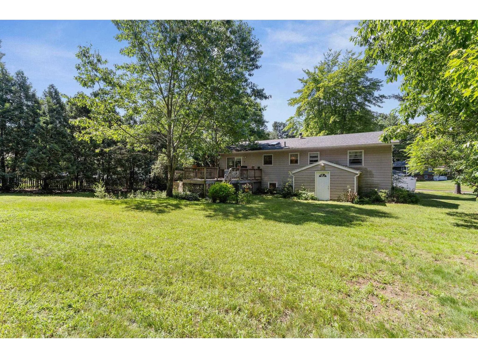 10 Logwood Circle