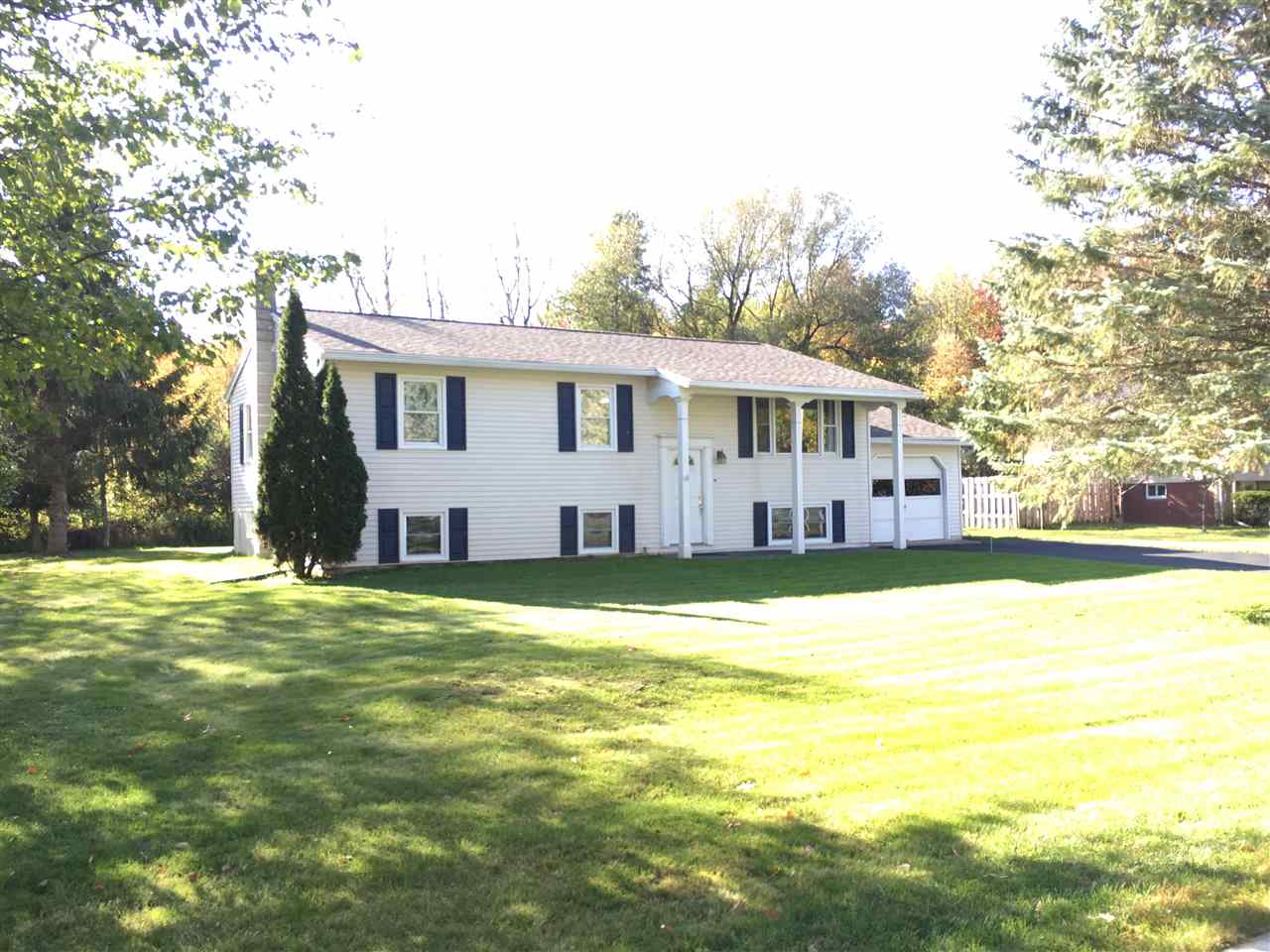 10 Londonderry Lane