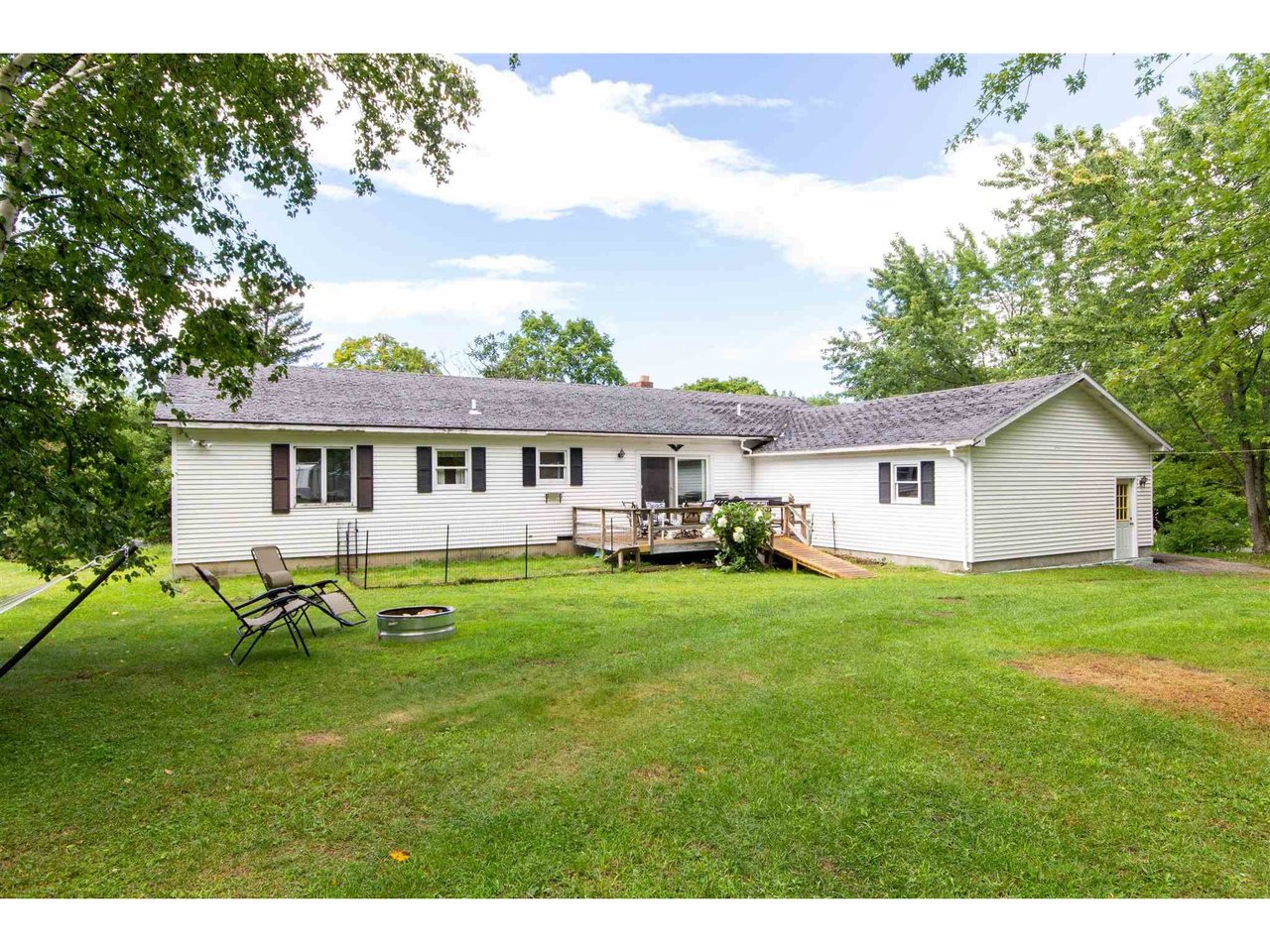 10 Lower Meadow Lane