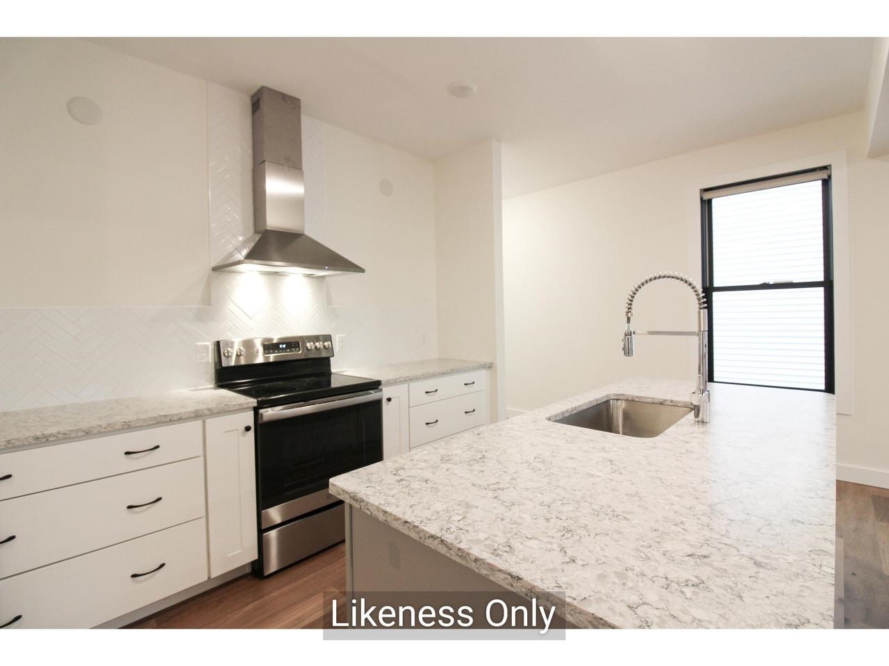 Kitchen with Center Island