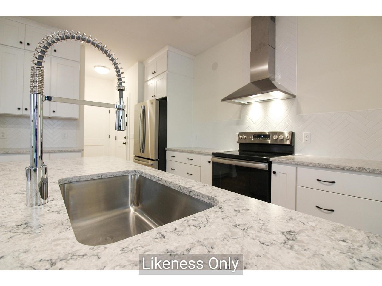 Granite or Quartz Counters