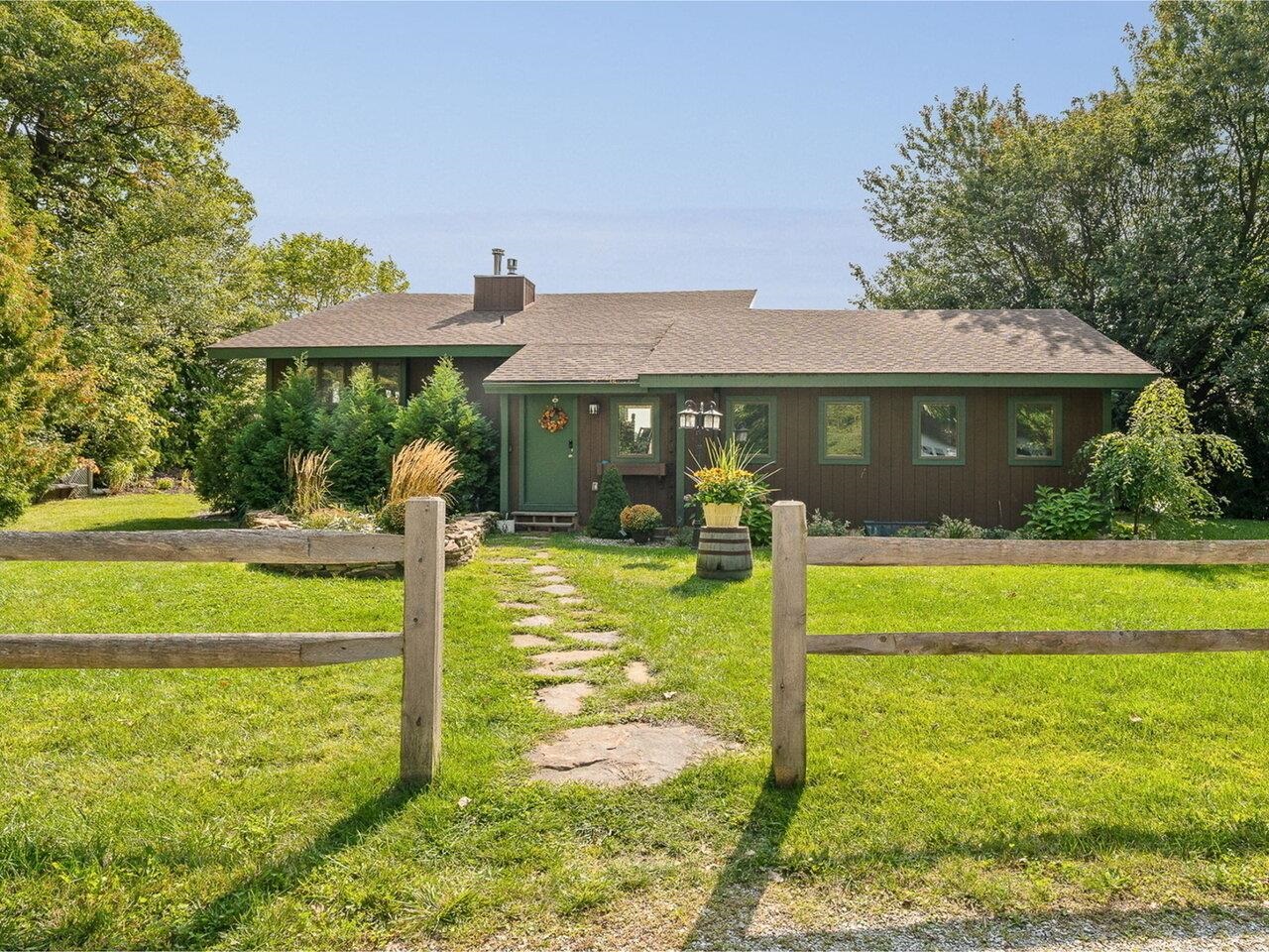 10 Macomber Point