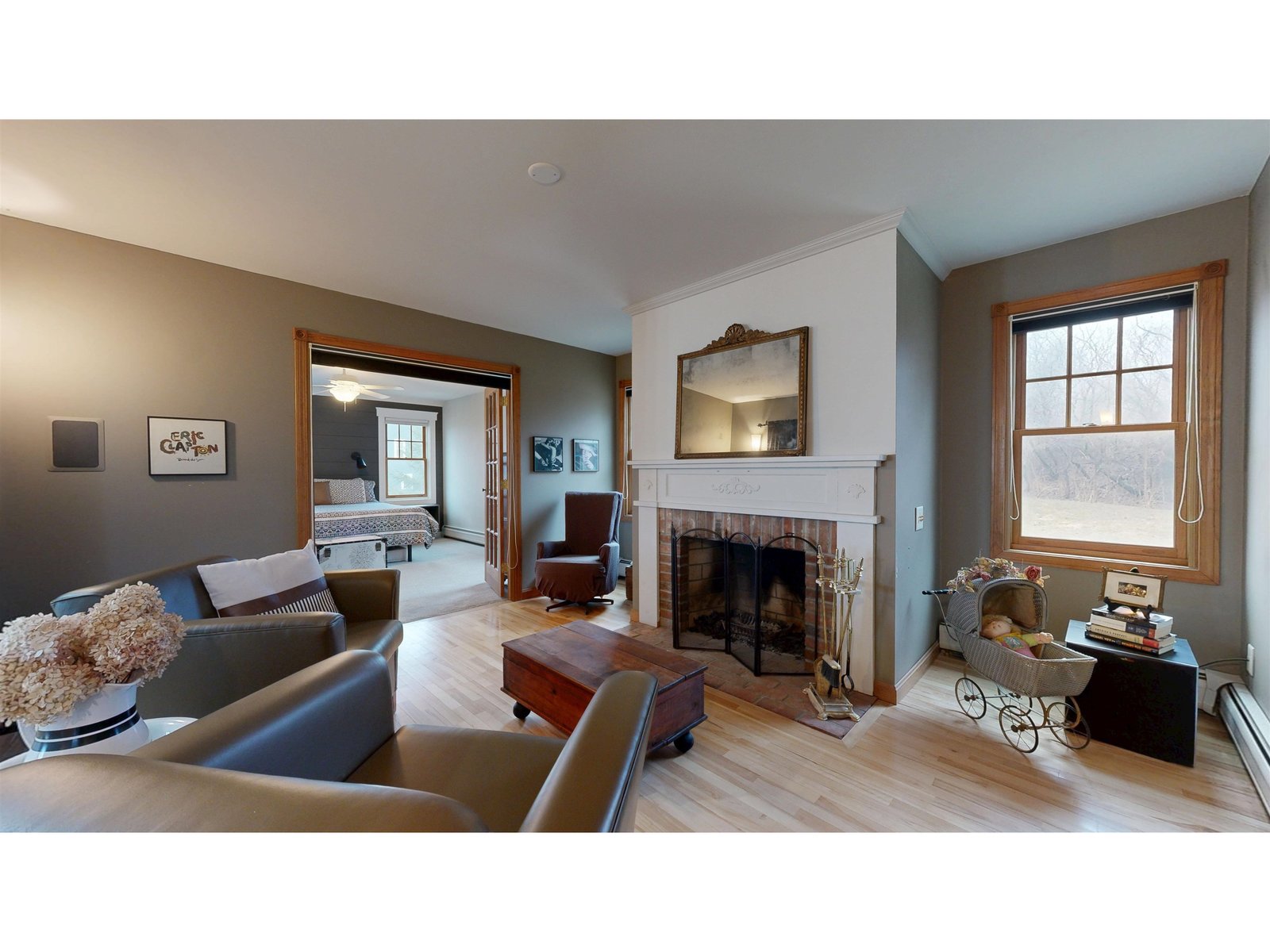 10 Meadow Drive