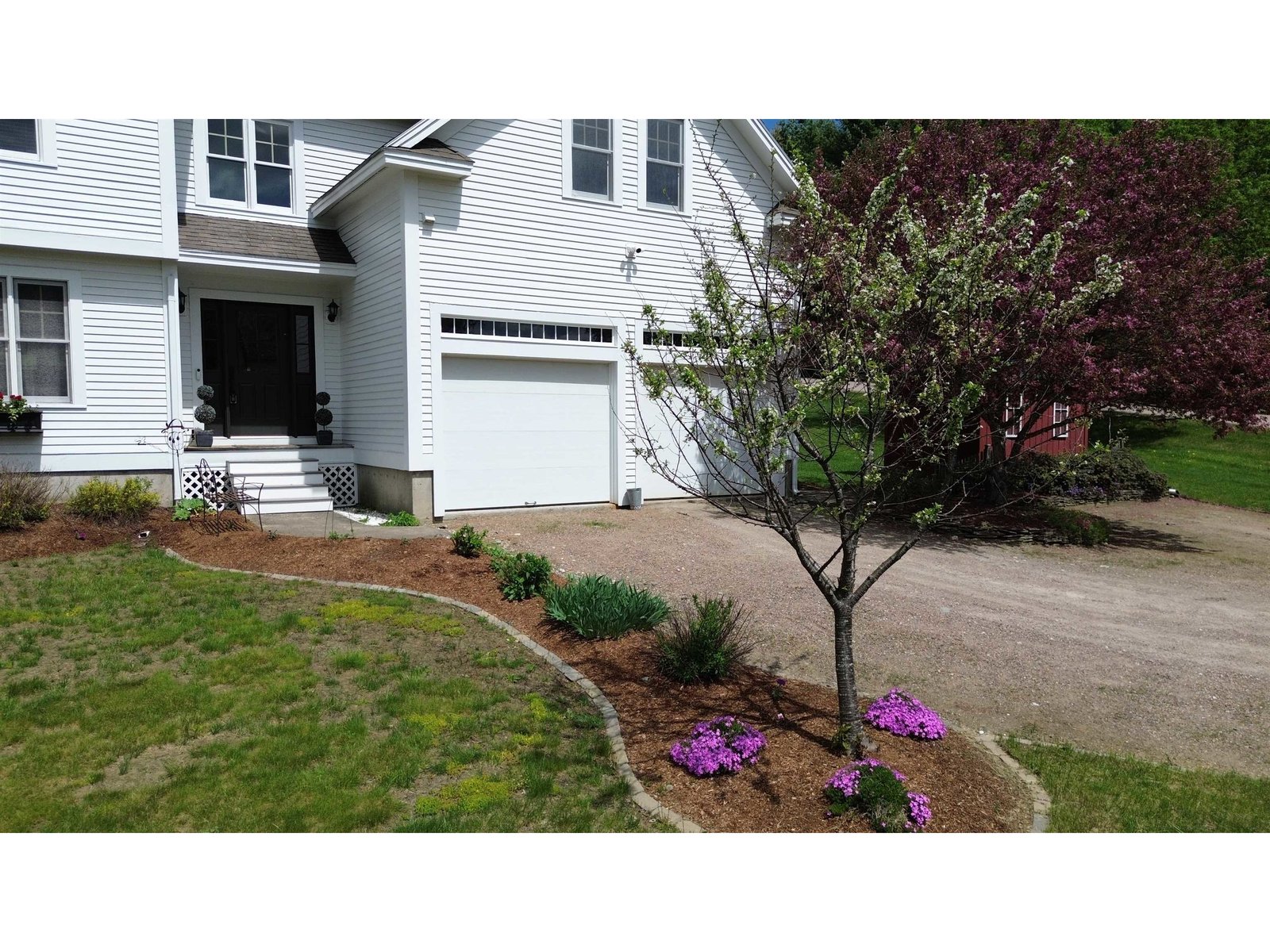 10 Meadow Drive
