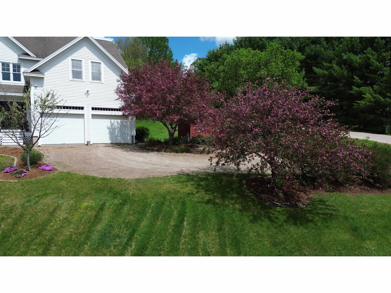 10 Meadow Drive