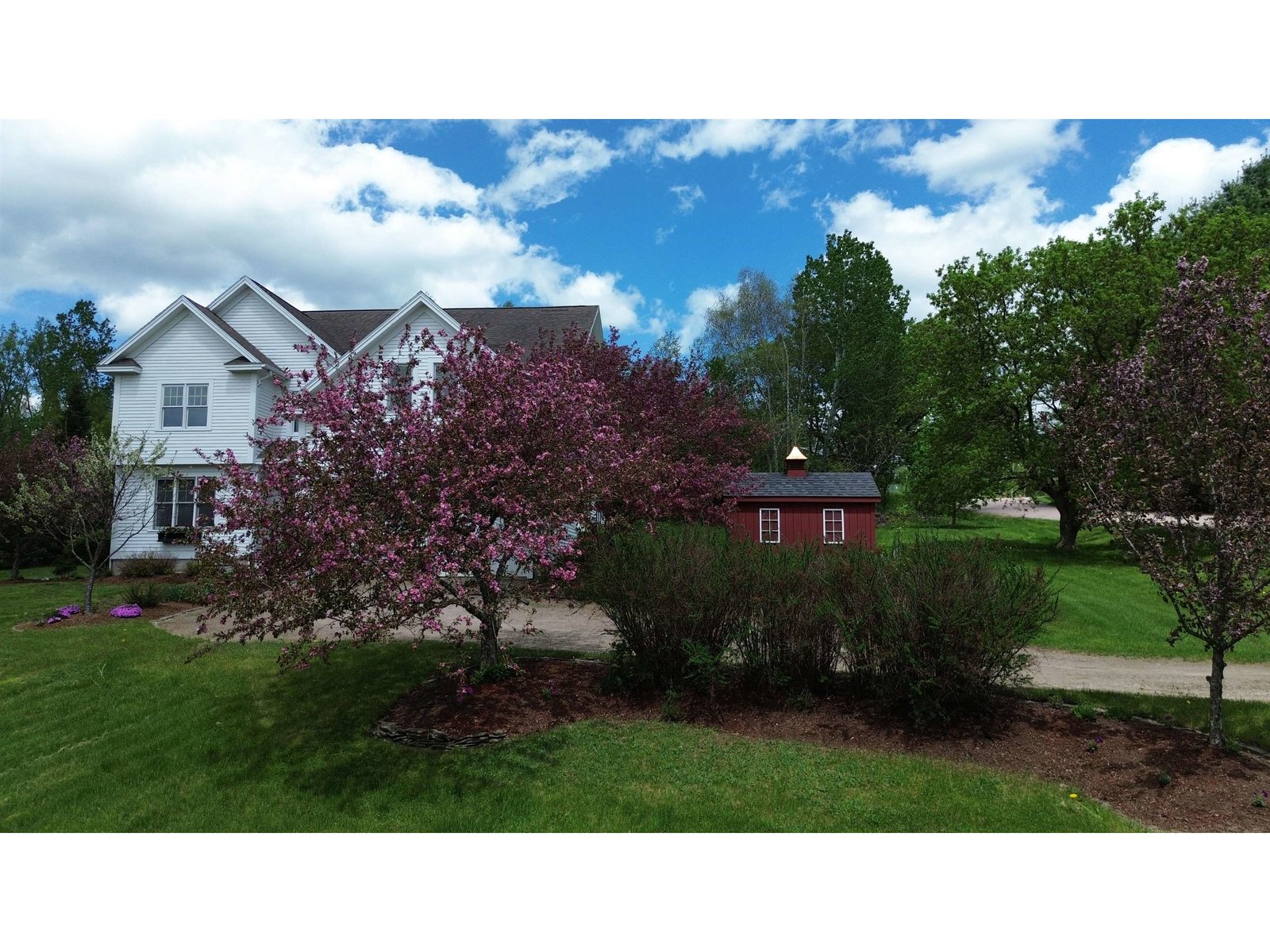 10 Meadow Drive