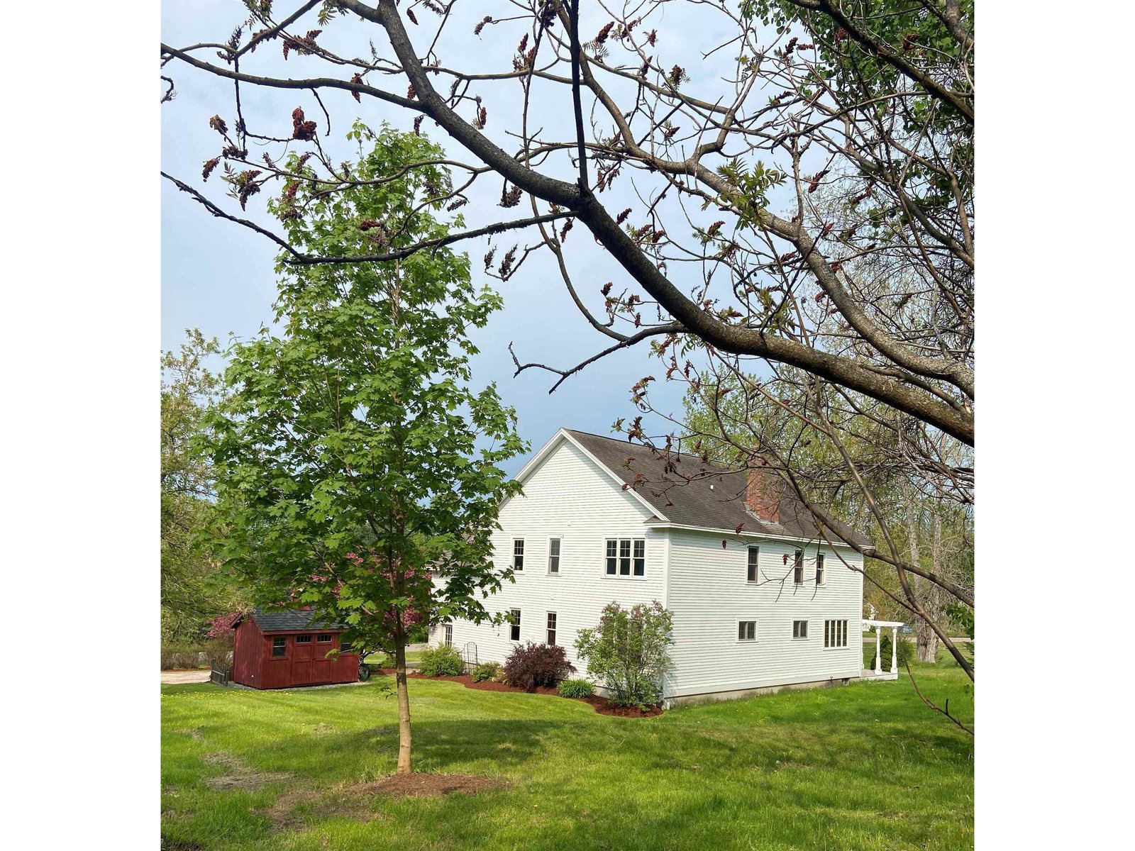 10 Meadow Drive
