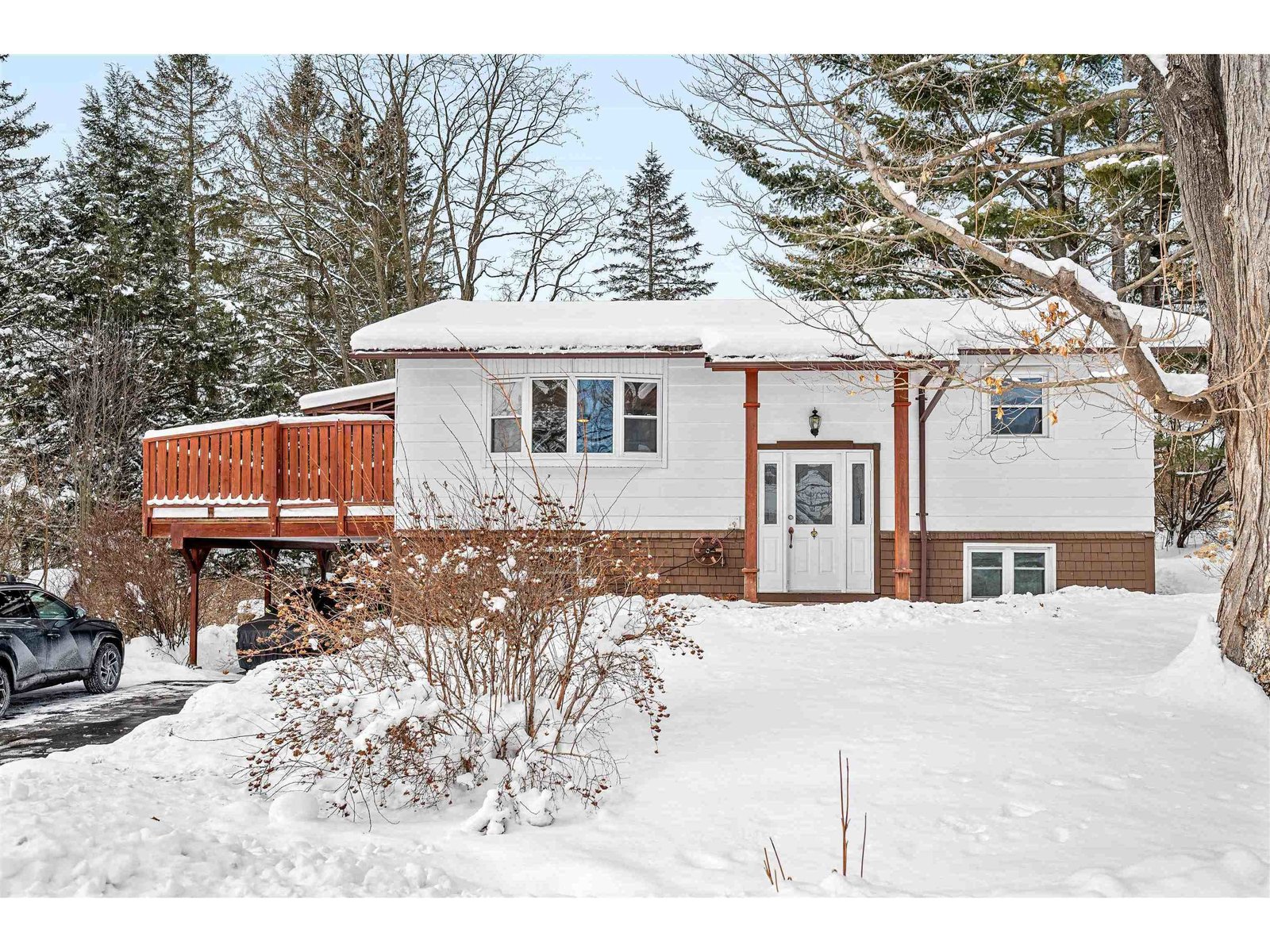 10 Meadows Drive