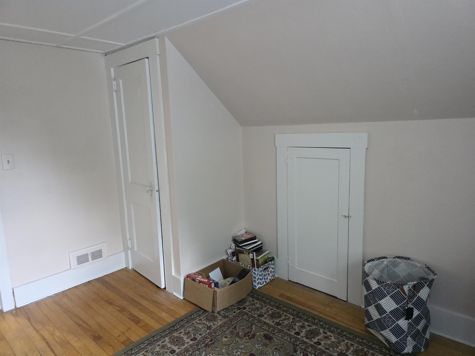10 Randall Street