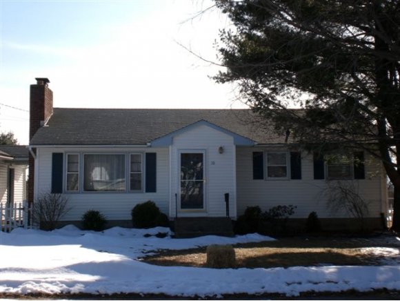 10 Redwood Terrace