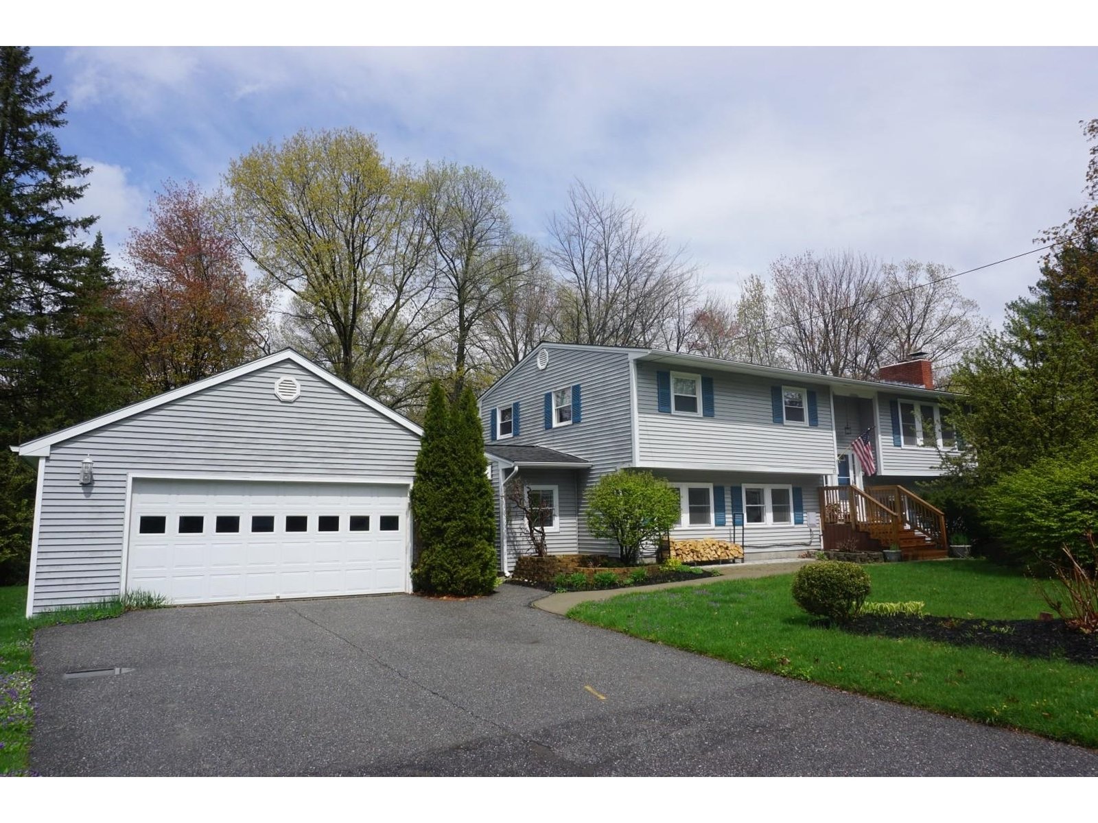 10 Scotsdale Road