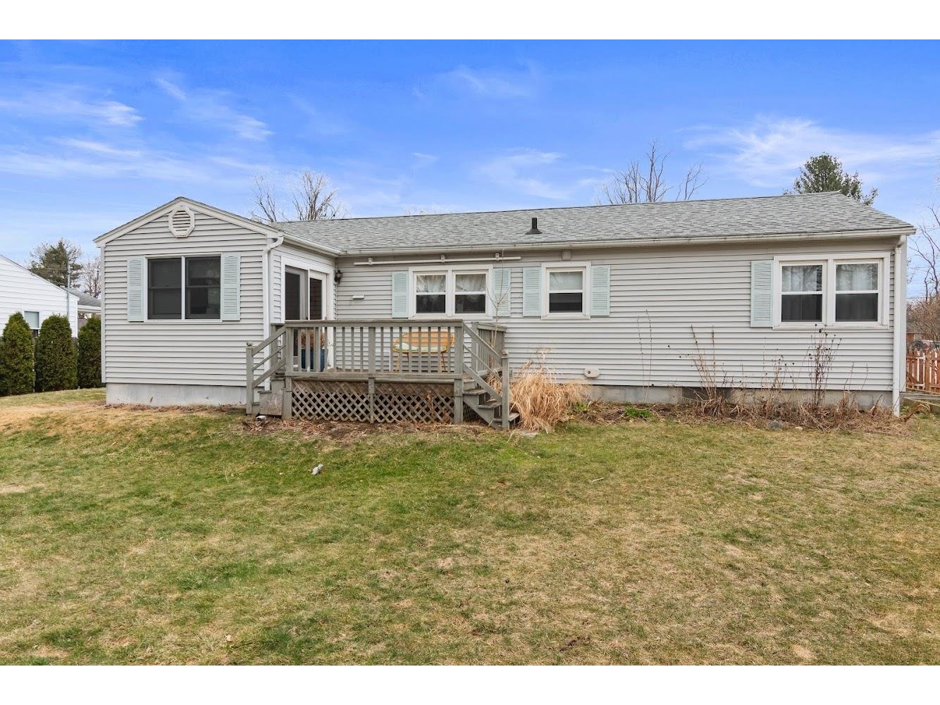 10 Seneca Avenue