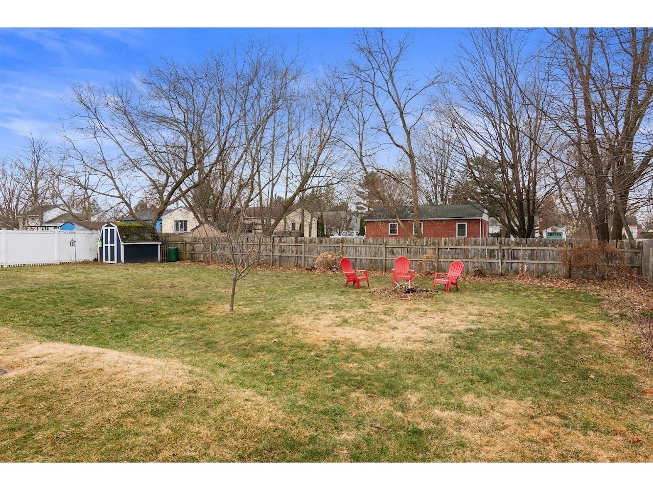 10 Seneca Avenue