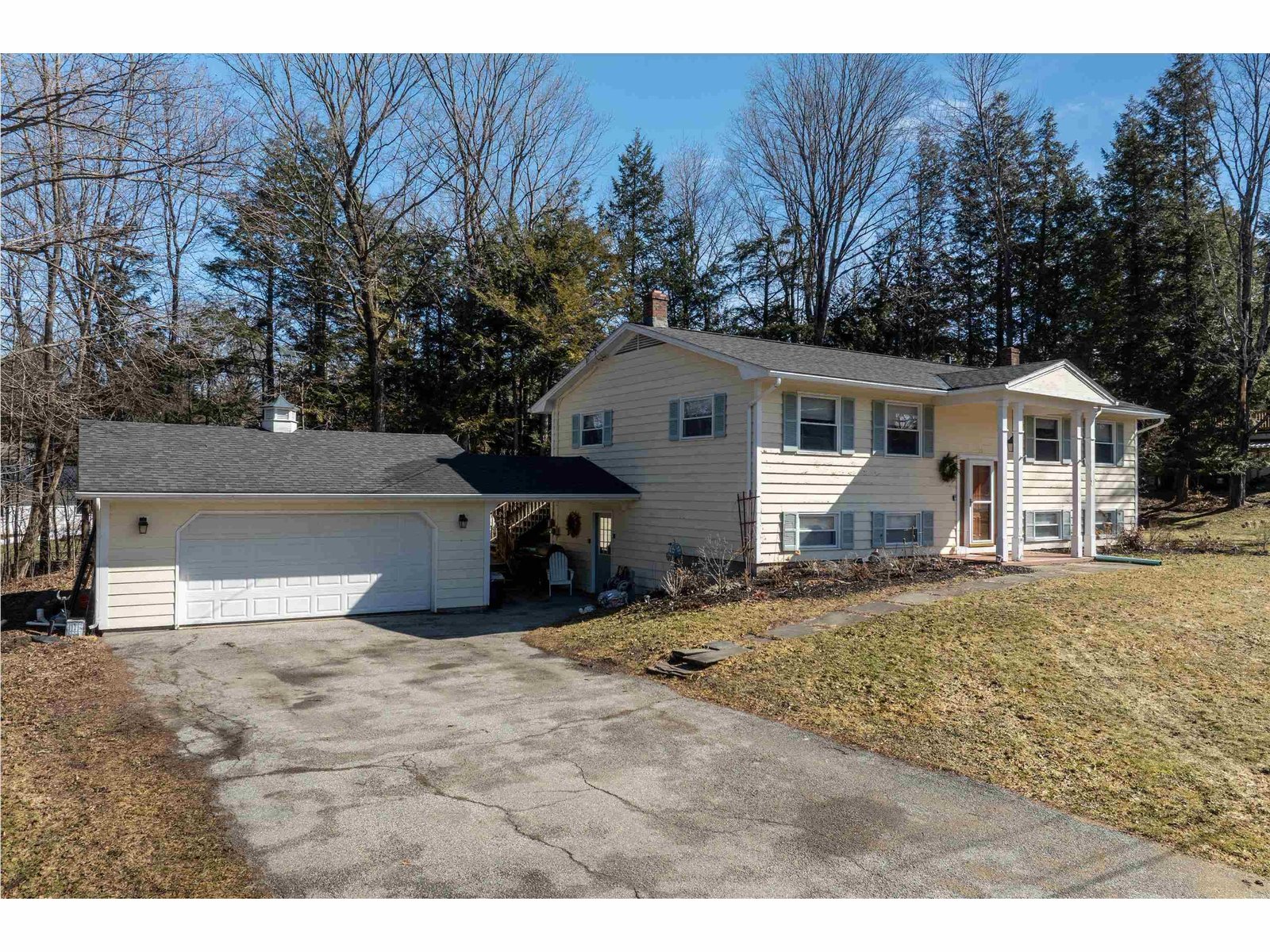 10 Spruce Lane