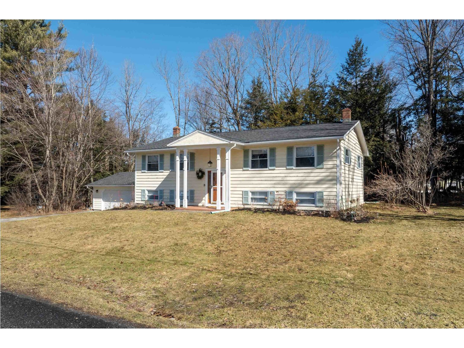 10 Spruce Lane